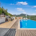 Alfresco Syvota