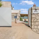 Alfresco Villa